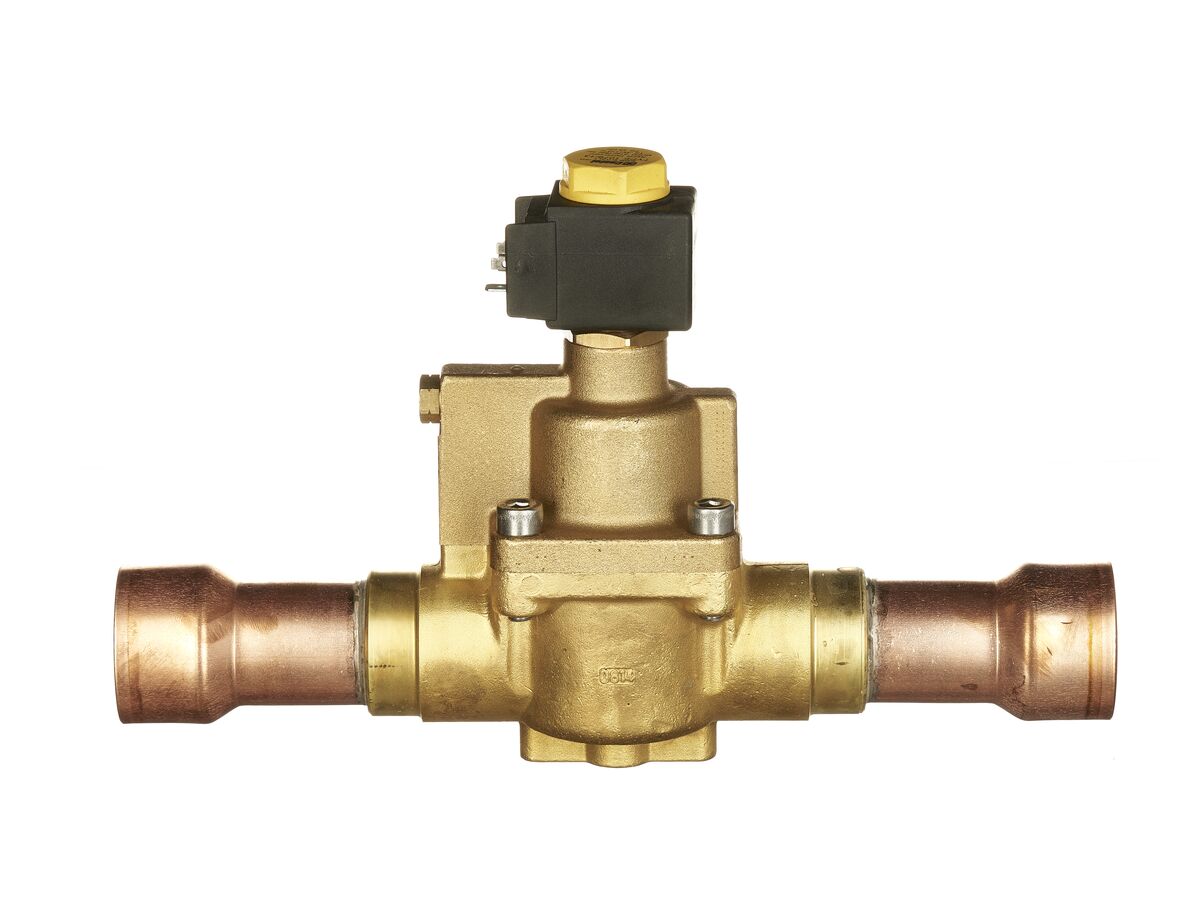 castel-solenoid-valve-1-5-8-solder-1079-13a7.jpg Castel Solenoid Valve 1 5/8" Solder 1079/13A7 - Image 1