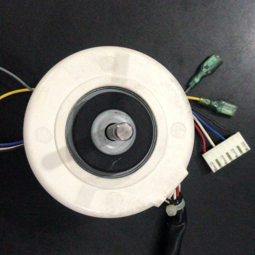hitachi-split-ac-indoor-blower-motor-15-ton-ykf-23-4-61-25-watt.jpg Hitachi Split AC Indoor Blower Motor 1.5 ton (YKF-23-4-61) 25 watt - Image 1